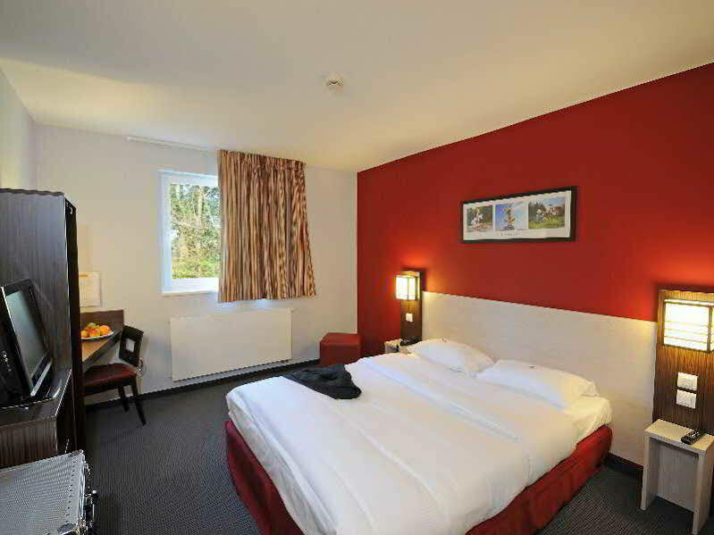 Dc Hotel Charleroi Airport Eksteriør bilde